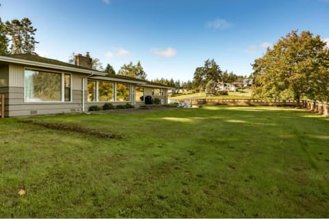 Perch - Balda Getaway House in Whidbey Island