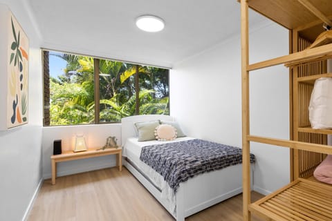 Stylish 3 Bedroom Haven by BOXXLA Condo in Buderim