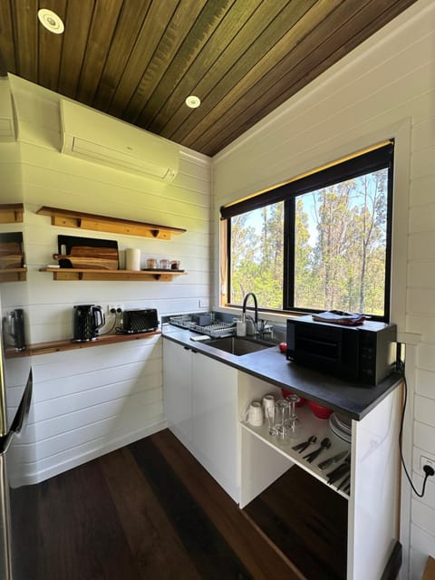 Ocean Breeze Tiny House - Ocean and Lake View Copropriété in Mallacoota