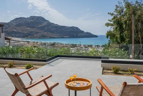 Patio, View (from property/room), Balcony/Terrace, Seating area, Mountain view, Sea view