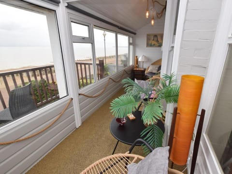 2 Bed in Bexhill-on-Sea 60137 Apartment in Bexhill