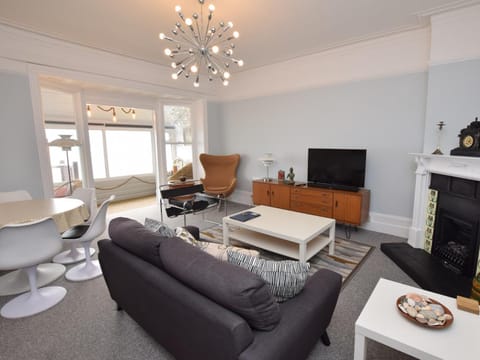 2 Bed in Bexhill-on-Sea 60137 Apartment in Bexhill