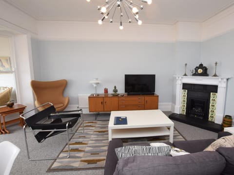 2 Bed in Bexhill-on-Sea 60137 Apartment in Bexhill