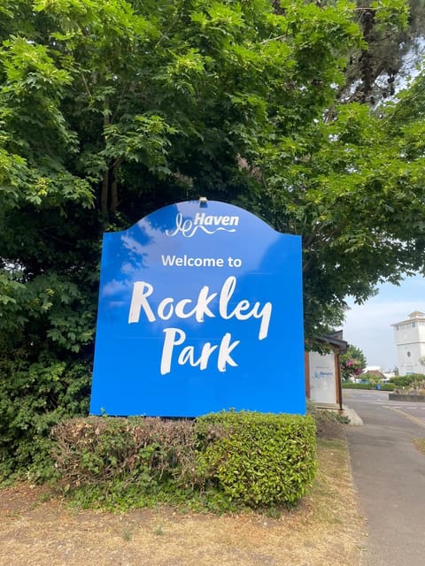 Rockley Park Campground/ 
RV Resort in Poole