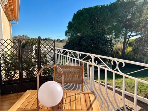 Natural landscape, View (from property/room), Balcony/Terrace