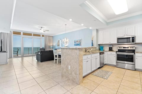 Phoenix Orange Beach 1703 by Liquid Life Apartment in Orange Beach