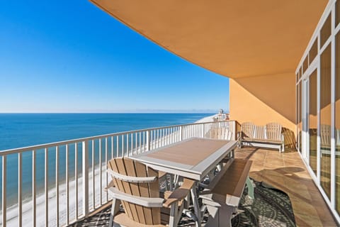 Phoenix Orange Beach 1703 by Liquid Life Apartment in Orange Beach