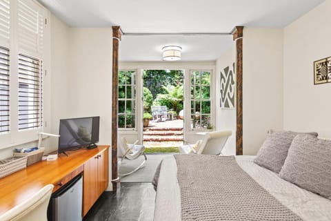 Pacific Heights Victorian Garden Suite Vacation rental in Western Addition