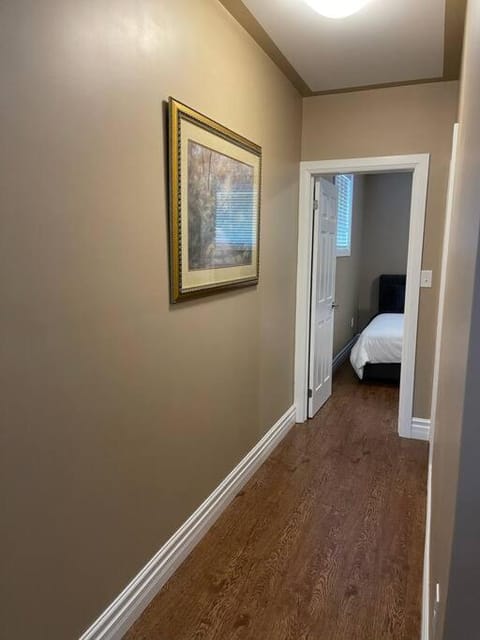 Cozy 2 bedroom home in Chatham - left side Condo in Chatham-Kent