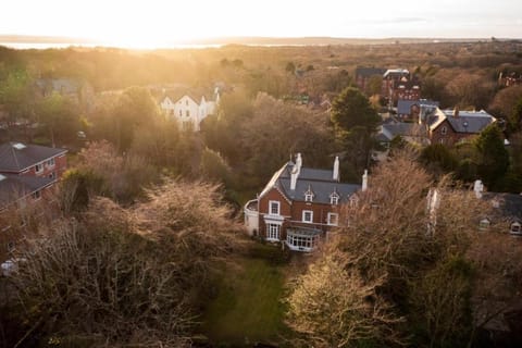 Property building, Day, Bird's eye view, Garden