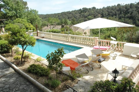 Natural landscape, View (from property/room), Garden view, Pool view, Swimming pool, sunbed