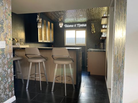 28 day minimum Luxury Joyful Desert House in Indian Wells