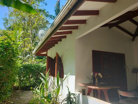 Patio, Facade/entrance