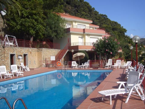 Solarium, Swimming pool, Swimming pool