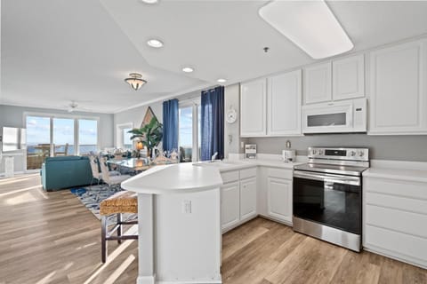 The Enclave 907 Apartment in Orange Beach