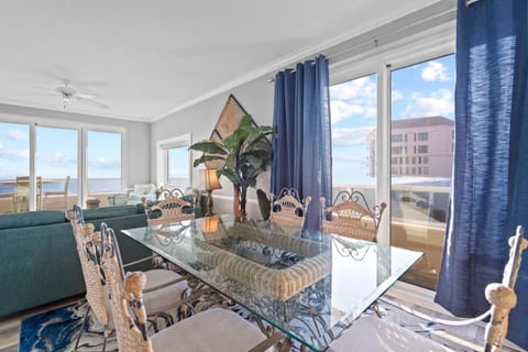 The Enclave 907 Apartment in Orange Beach