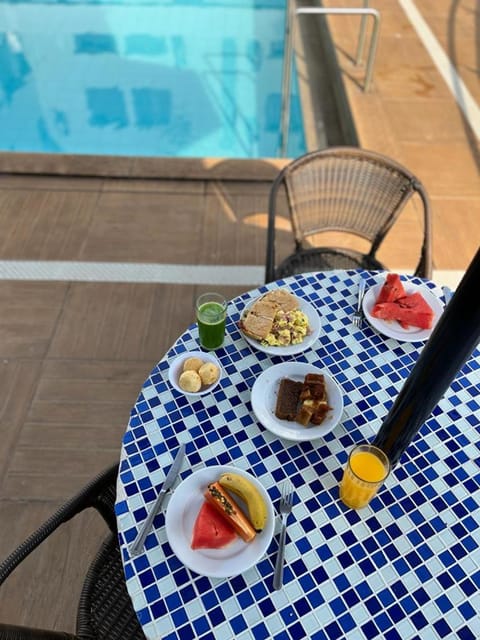 Food and drinks, Food, Pool view, Swimming pool, Drinks