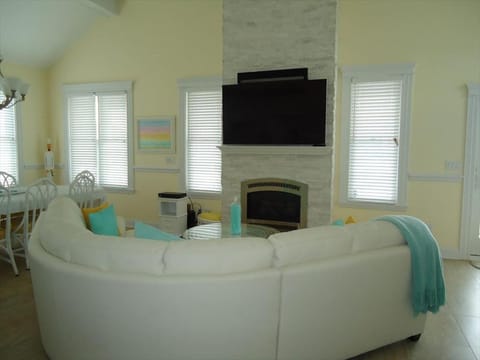 5 Bedroom Ocean Side! Casa in North Beach Haven