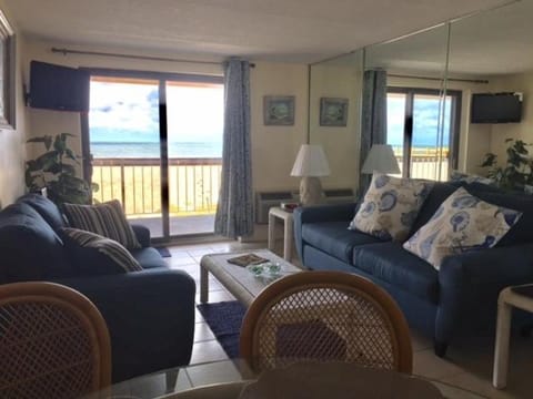 Ocean Front With Beautiful Ocean View From Deck Condo in Beach Haven