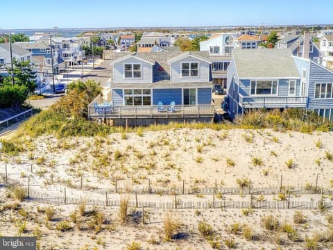 Brant Beach Ocean Front House in North Beach Haven