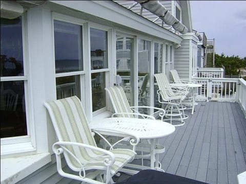 Beautiful Ocean Front Home Steps To The Beach House in Harvey Cedars