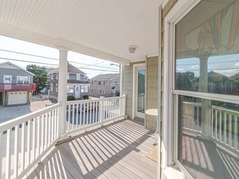 Oceanside Vacation Rental On Lbi Casa in North Beach Haven