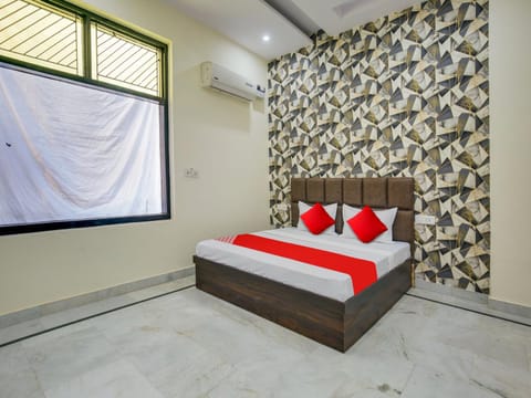 Super OYO Hotel Orchid Regency Hotel in Ludhiana