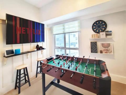 BGC - Two Bedroom Condo w/ Game Room Copropriété in Makati