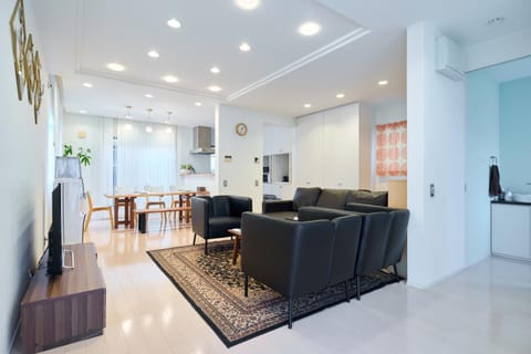 Morden stylish villa/120㎡/Max12p/Free wifi Villa in Saitama Prefecture