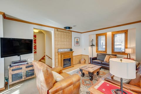 Spacious Ouray Townhome - Walk to Hot Springs! Haus in Ouray