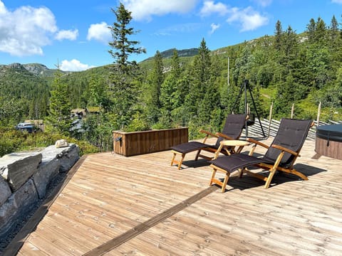 Patio, Day, View (from property/room), Balcony/Terrace, Mountain view, sunbed