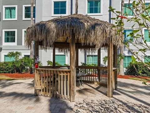 Charming Private Condo in Resort near Disney Free parks Shuttle Apartment in Orlando