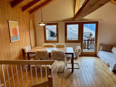 Chalet typique du Valais,Maison bio et bien-être! Condo in Sierre