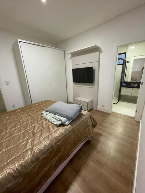 Apartamento espaçoso na quadra mar - Itapema Apartment in Porto Belo