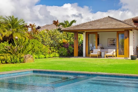 Luxury 5BR Vacation Home w Pool House in Poipu