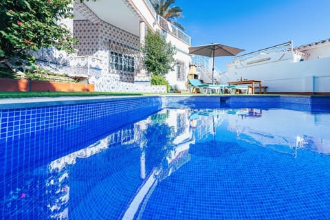 Pool view, Swimming pool, Swimming pool, sunbed