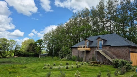 Property building, Natural landscape, Garden