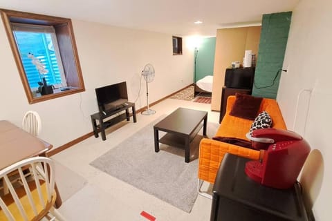 St Paul - Lower Level Apartment. Near downtown & Allianz stadium. Apartment in Saint Paul