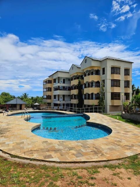 Hewani - bright and airy in beautiful Kilifi. Apartamento in Kilifi, Kenya