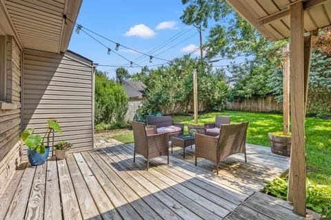 Patio, Seating area