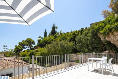 Balcony/Terrace, Garden view