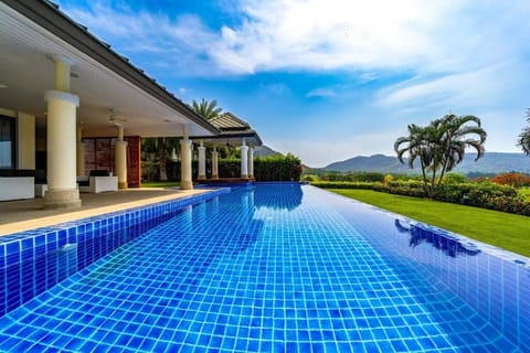 Luxury Mansion On Golf Course BMG5 Villa in Hua Hin District