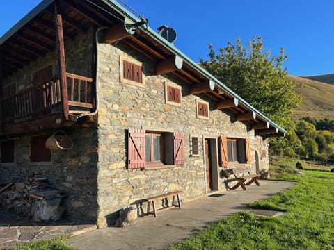 Balcony/Terrace, Mountain view