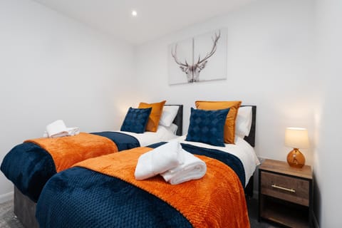 Brighton Apt - 2 Bedroom Free Wi-Fi & Parking Appartement in Wallasey