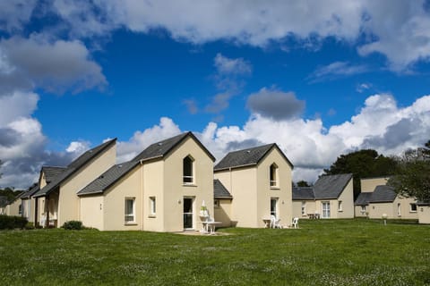 Property building, Garden view
