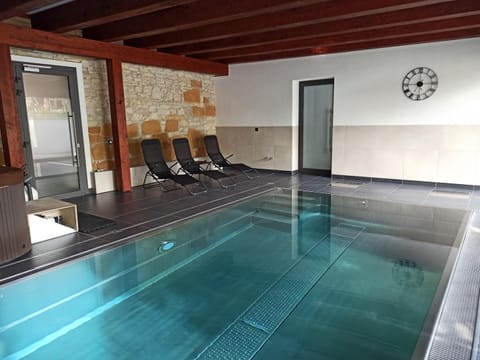 Spa and wellness centre/facilities, Swimming pool