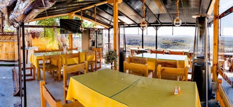 Complex ARBANASHKI STYLE-Panoramic View with Summer and Winter terrace, Children's and Adult Area with Cinema Summer Bed and Breakfast in Veliko Tarnovo