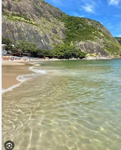 Recanto Ganesha seu paraíso na praia, no Recanto de Itaipuaçu ao lado de Itacoatiara Villa in Niterói