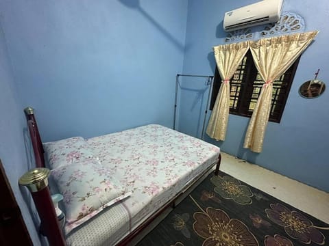 Homestay Hjh Rokiah, F.Tementi Apartment in Negeri Sembilan, Malaysia