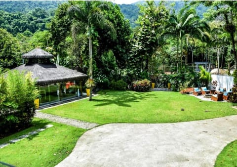 Property building, Spring, Day, Natural landscape, Garden, Garden view, Mountain view